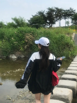 Simple Windbreaker Turtleneck Embroidered Windbreaker