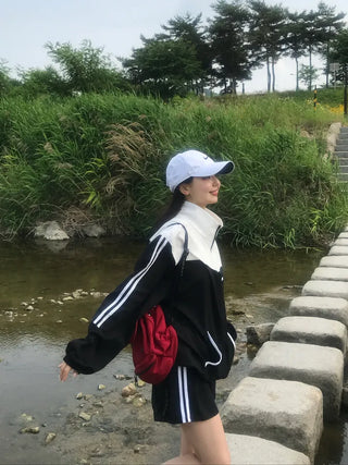 Simple Windbreaker Turtleneck Embroidered Windbreaker