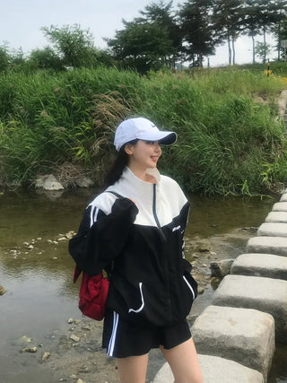 Simple Windbreaker Turtleneck Embroidered Windbreaker