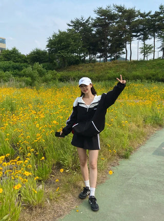 Simple Windbreaker Turtleneck Embroidered Windbreaker