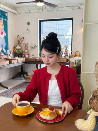 Line Soft Round Knit Cardigan