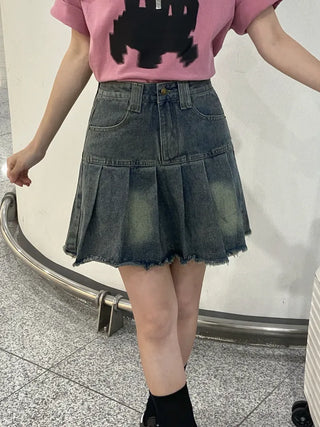 Dark blue basic pleated denim mini skirt