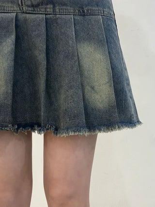 Dark blue basic pleated denim mini skirt