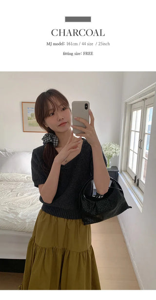 Ivin Heart Neck Shirred Short Sleeve Knit