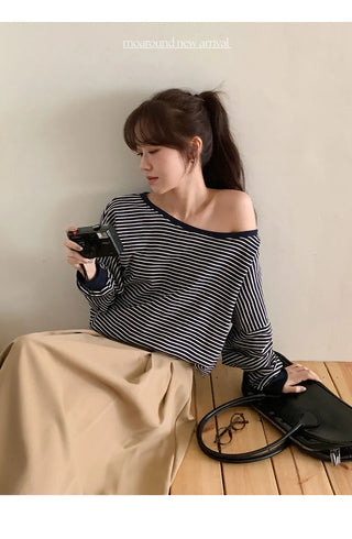 Rokven Loose Fit Striped One Shoulder Sweatshirt
