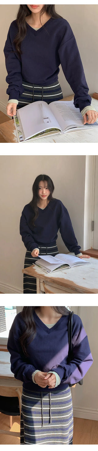 Dearjet V neck Loose Fit Sweatshirt