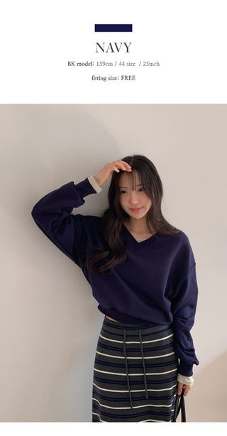 Dearjet V neck Loose Fit Sweatshirt