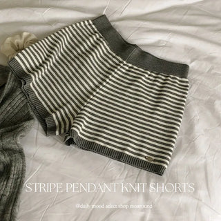 Adev Pendant Banding Knit Shorts