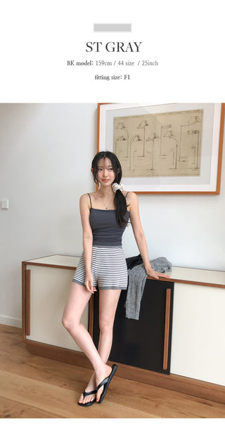 Adev Pendant Banding Knit Shorts