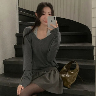 Solite Reversible Deep V Neck Raglan Long Sleeve Wool Knit