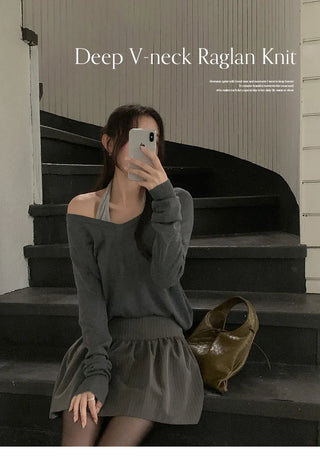 Solite Reversible Deep V Neck Raglan Long Sleeve Wool Knit