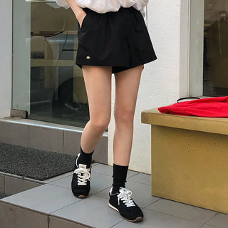 Divoire Pendant Elastic Waist Shorts