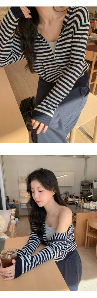 Yuzuren Striped Knit Hoodie Crop Zip up
