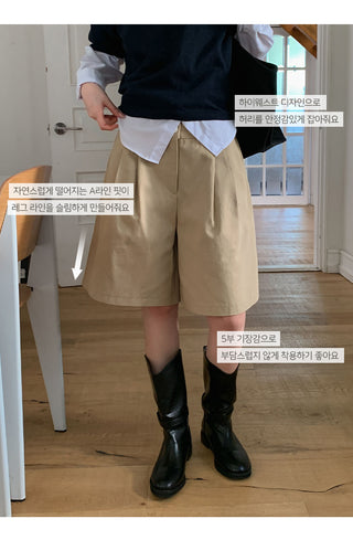 Berua Bermuda Pintuck Knee length Cotton Pants