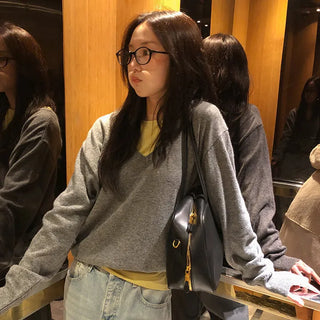 Arend Wool Loose Fit V Neck Knit