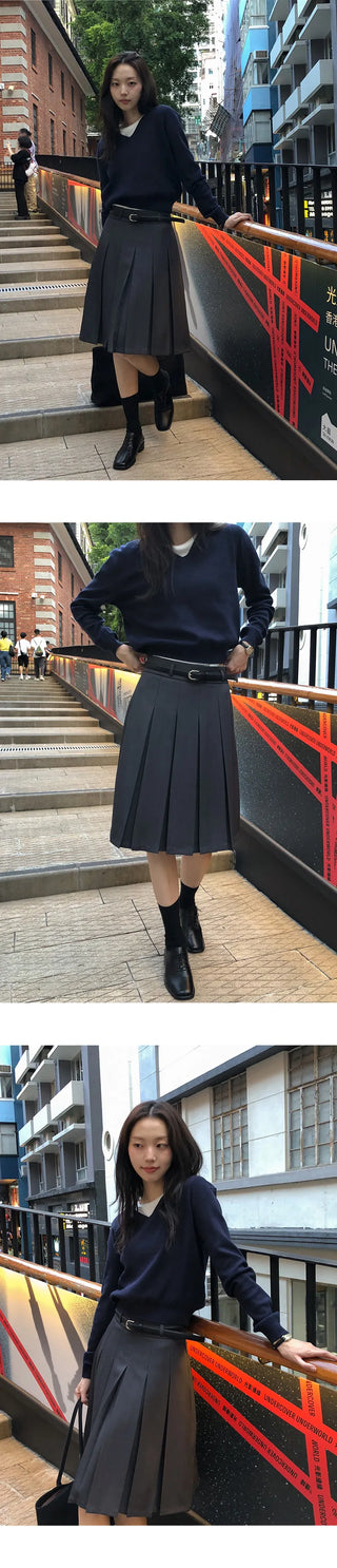 Vienta V neck Ribbed Long Sleeve Knit