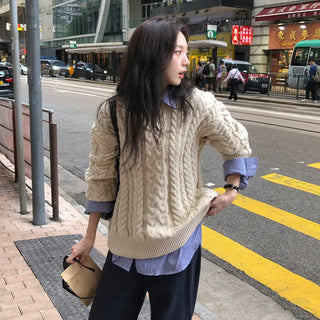 Edintz Loose Fit Round Cable Knit Long Sleeve Knit