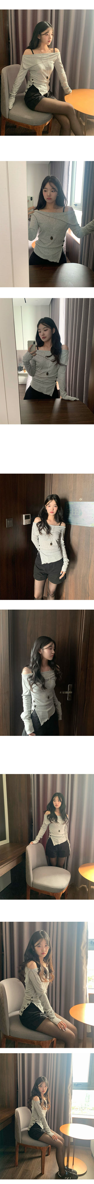 Gib Diagonal Slit Off-Shoulder T-Shirt