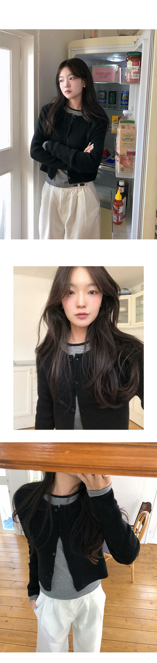 Pale Ribbed Semi-Crop Daily Wool Knit Cardigan