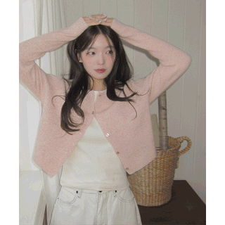 Pale Ribbed Semi-Crop Daily Wool Knit Cardigan