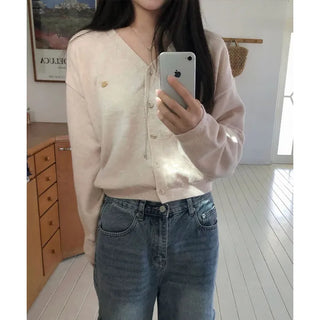 Coin Pendant Avant-Fit V-Neck Cardigan
