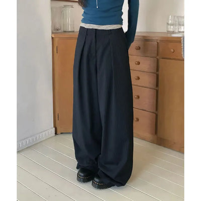 Whistle stripe one-pintuck wide slacks