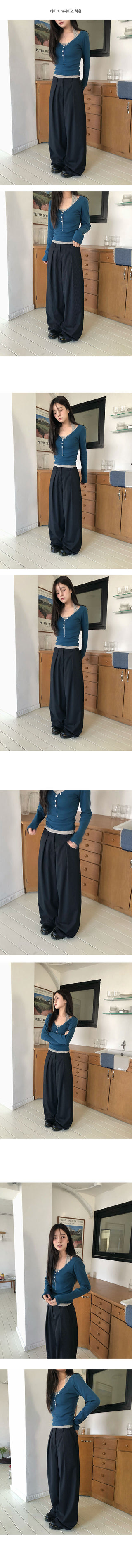 Whistle stripe one-pintuck wide slacks
