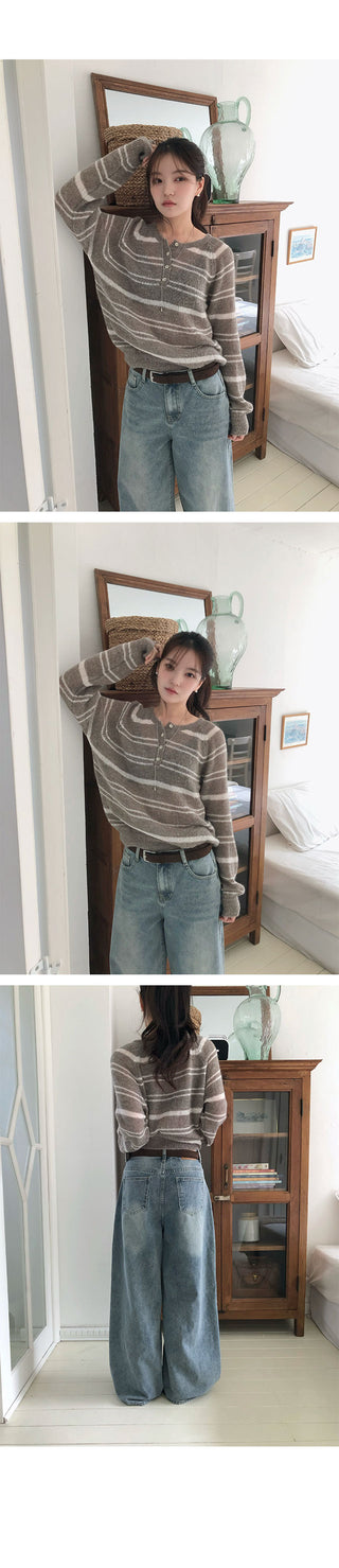 Lower Henley Neck Striped Button Knit