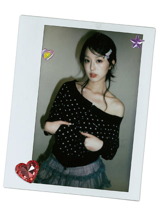 [MOROMORO] distressed off-shoulder