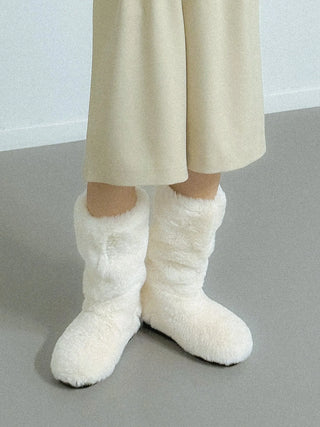 bare fur boots