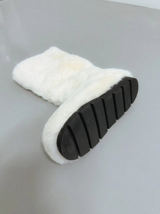 bare fur boots