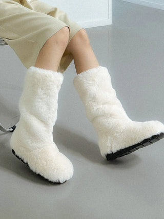 bare fur boots