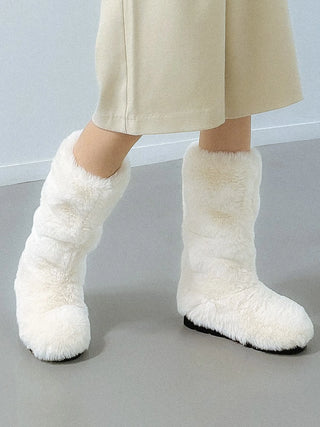 bare fur boots