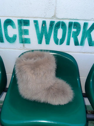 comfortable fur boots