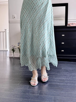 enamel buckle sandals