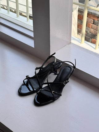 enamel buckle sandals