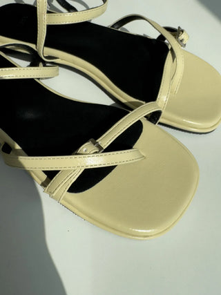 cushioned flip-flops