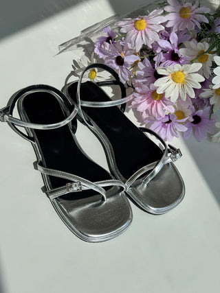 cushioned flip-flops