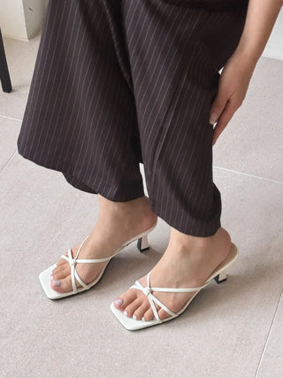 twist strap sandals