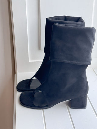 foldable suede boots