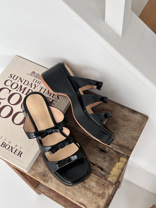 triple ribbon sandals