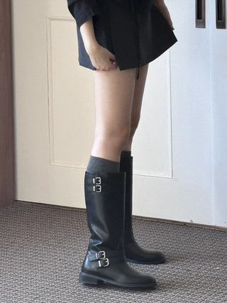 buckle middle boots
