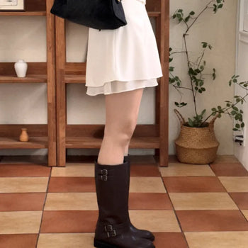 buckle middle boots