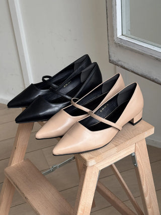 Mary Jane pumps