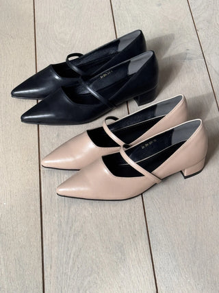 Mary Jane pumps