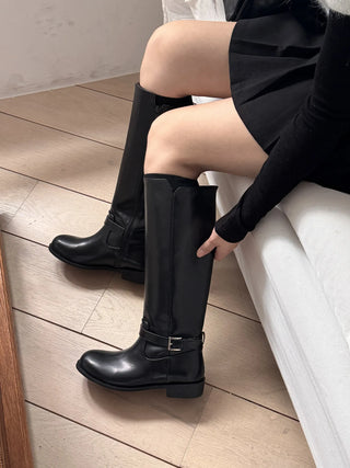 belt strap boots