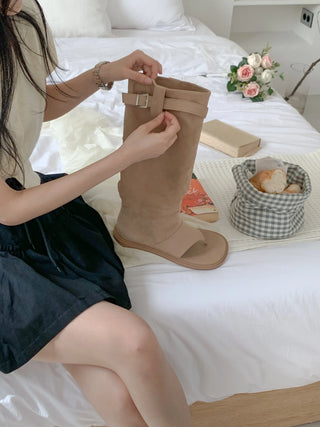 flip-flop buckle boots