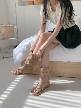 flip-flop buckle boots