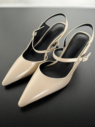 buckle strap slingback