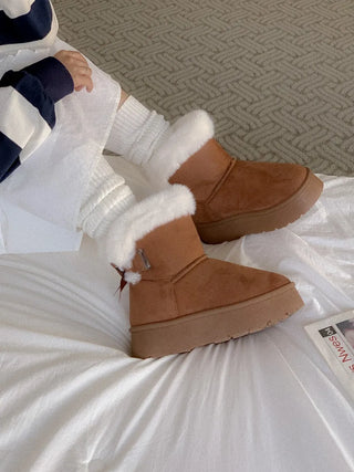 ribbon fur boots